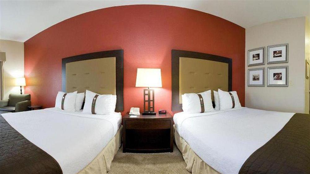 Holiday Inn Hotels Batesville By Ihg Экстерьер фото
